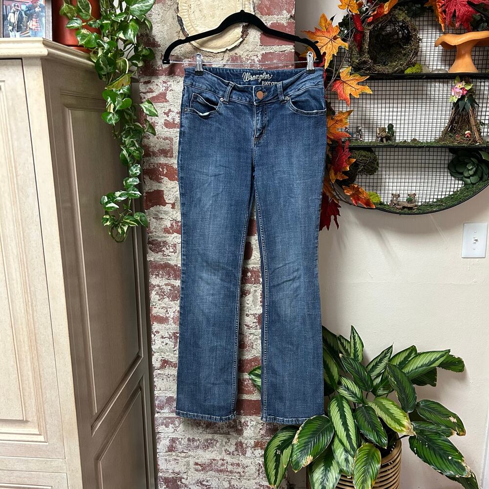 Y2K Wrangler Mid Rise Boot Cut Jeans